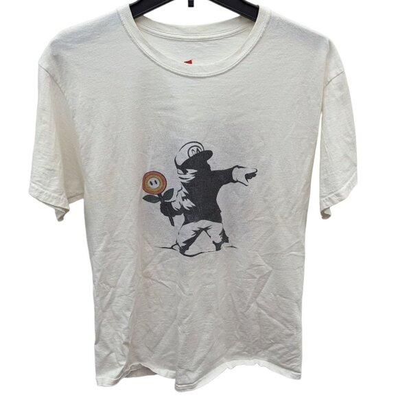 Hanes Tagless Super Mario Brothers x Banksy Flower Power Graphic TShirt Medium M - Picture 1 of 4